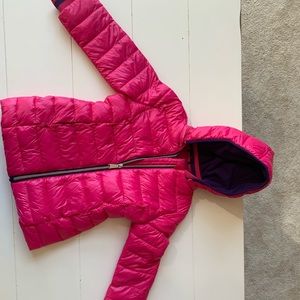 MIcheal Korrs winter puffer jacket.